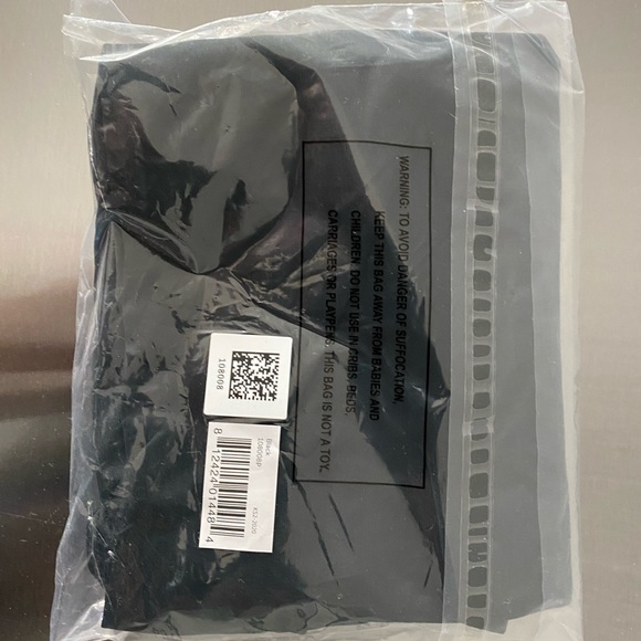 Mission Cooling Gaiter/Face Covering - Picture 3 of 3